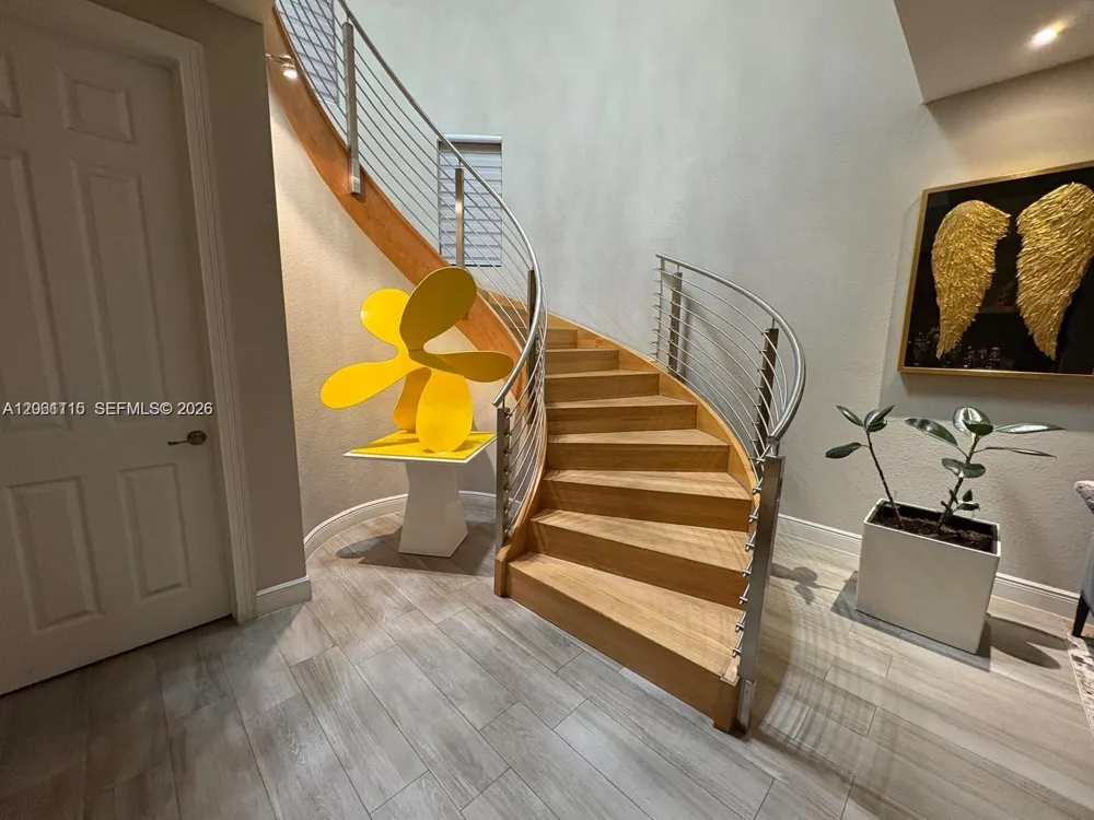 8925 NW 99th Ct Doral, FL 33178