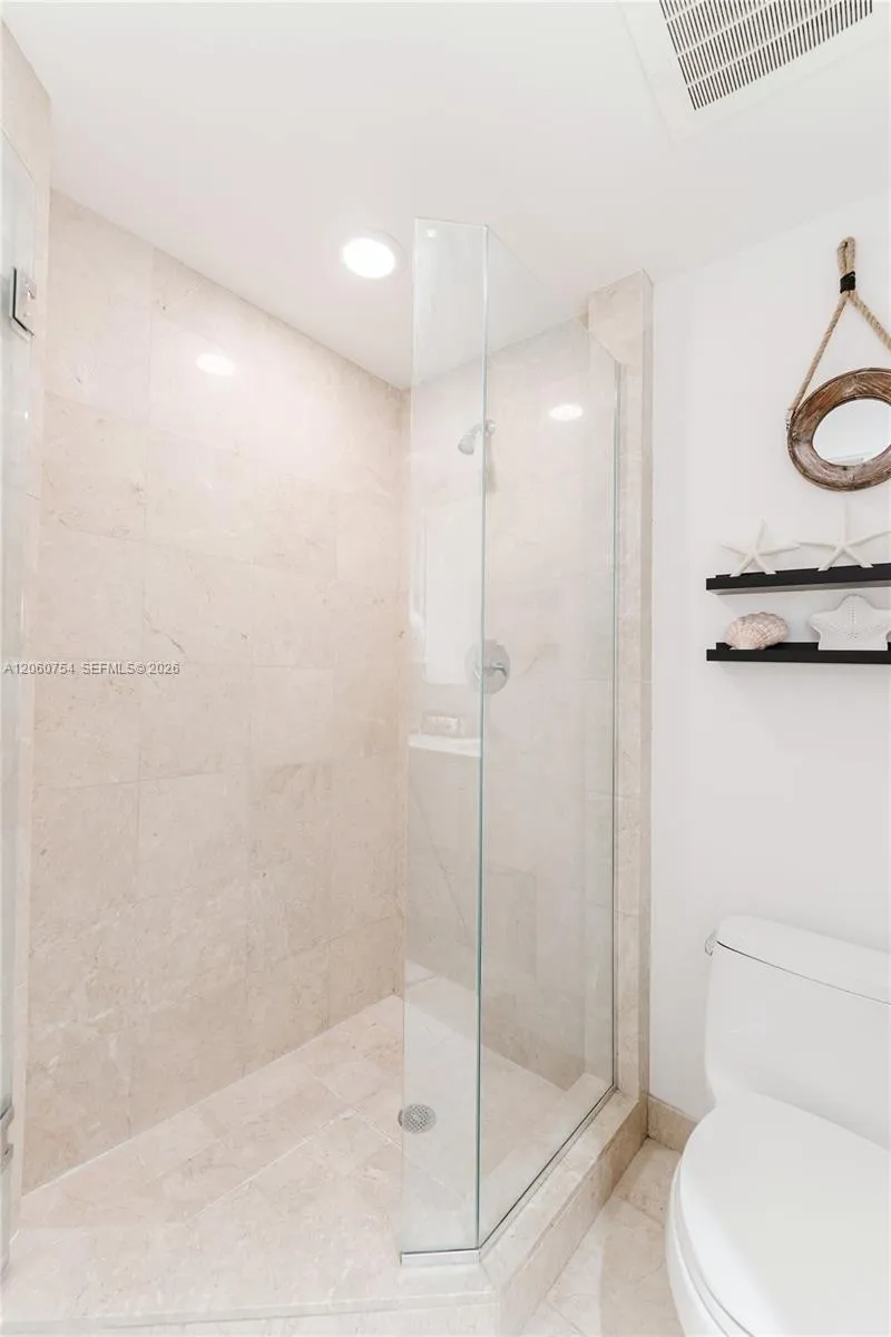1331 Brickell Bay Dr #2805 Miami, FL 33131