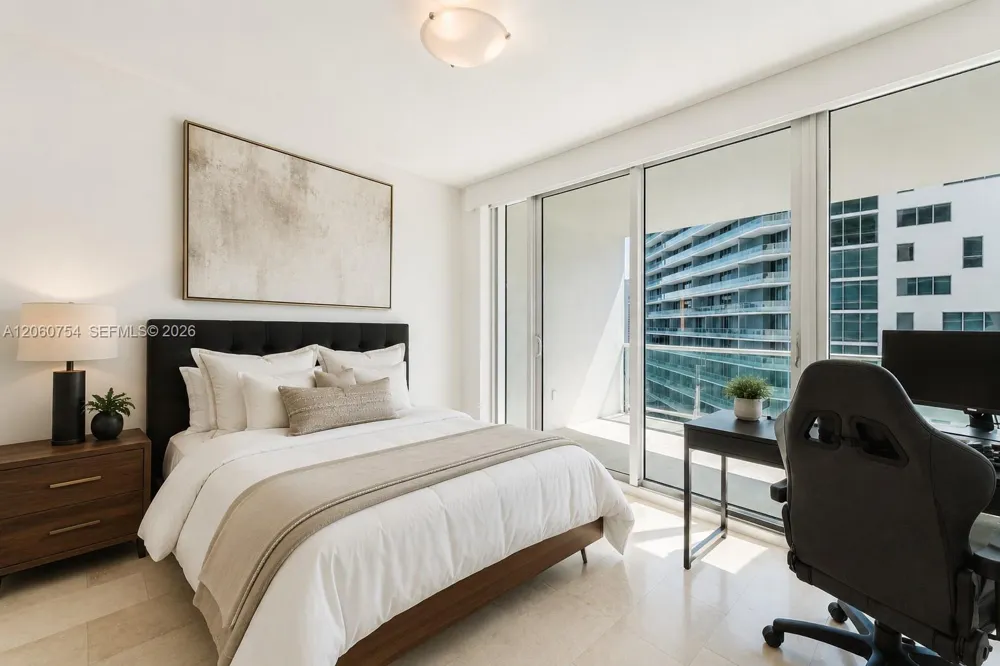 1331 Brickell Bay Dr #2805 Miami, FL 33131