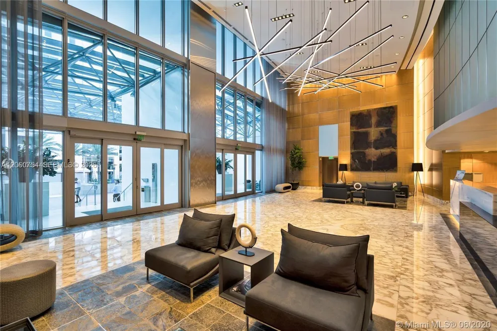 1331 Brickell Bay Dr #2805 Miami, FL 33131