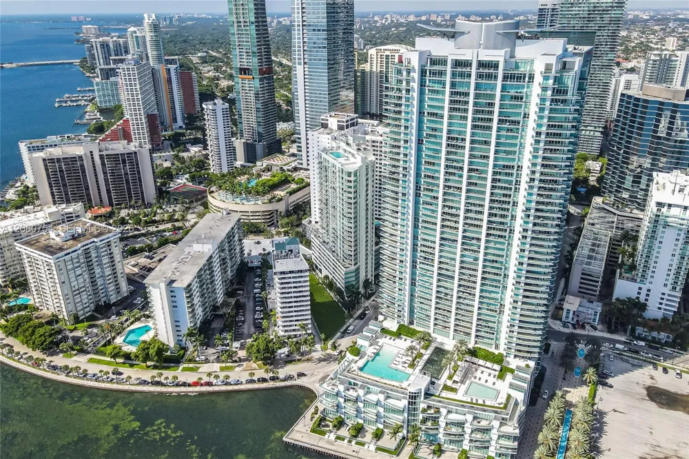 1331 Brickell Bay Dr #2805 Miami, FL 33131