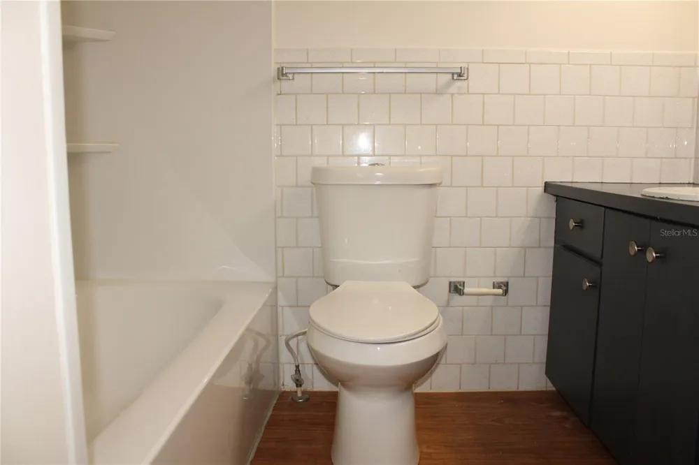 3900 ROXANE BOULEVARD #10B Sarasota, FL 34235
