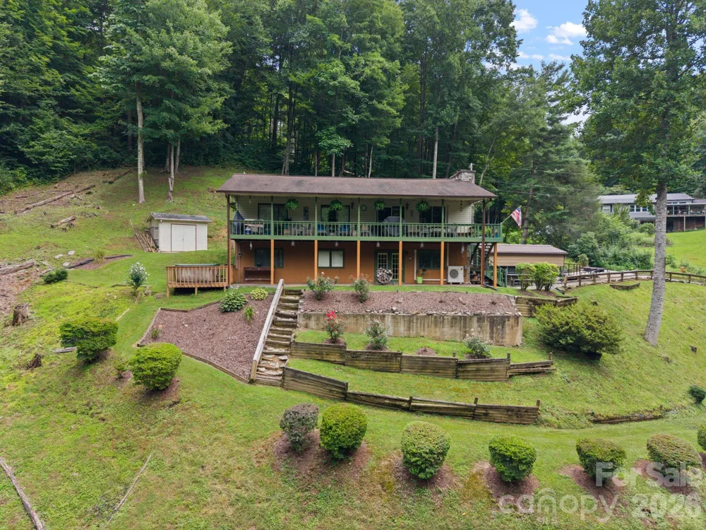 275 Knob Hill Estates Road Sylva, NC 28779