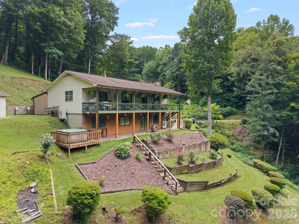 275 Knob Hill Estates Road Sylva, NC 28779