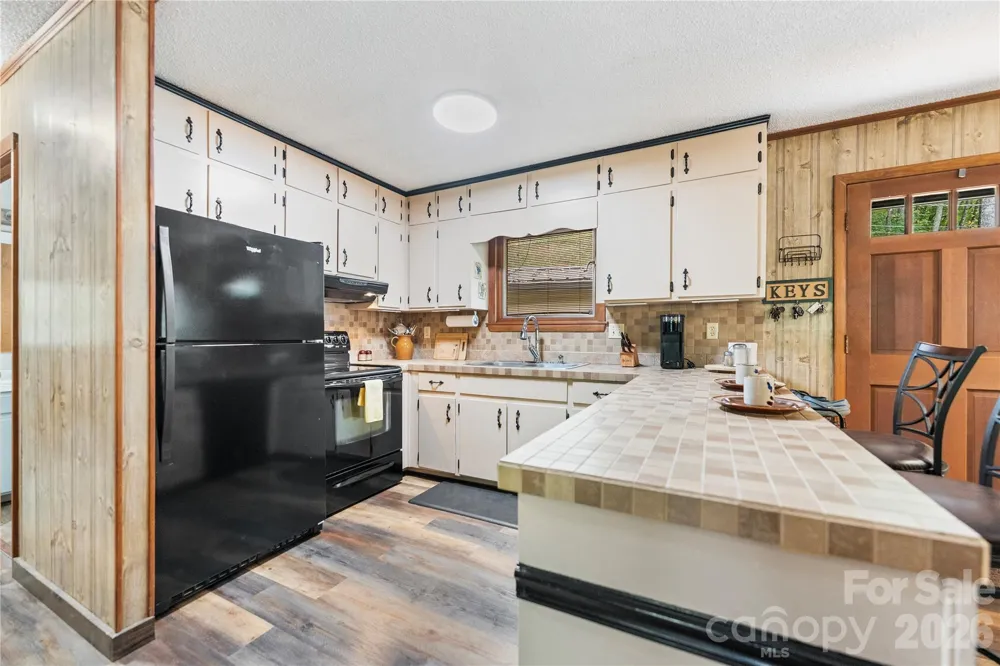 275 Knob Hill Estates Road Sylva, NC 28779