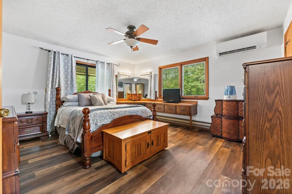 275 Knob Hill Estates Road Sylva, NC 28779