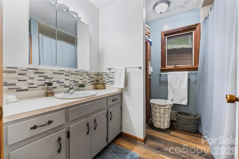 275 Knob Hill Estates Road Sylva, NC 28779
