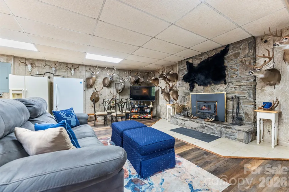275 Knob Hill Estates Road Sylva, NC 28779
