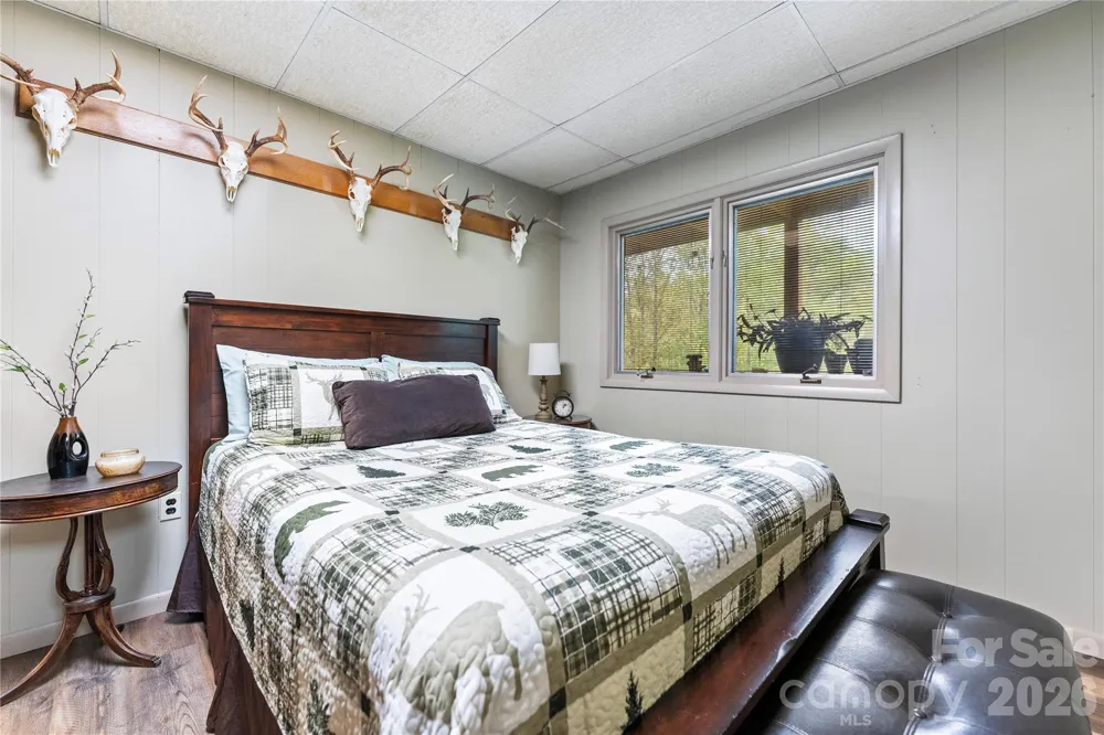 275 Knob Hill Estates Road Sylva, NC 28779