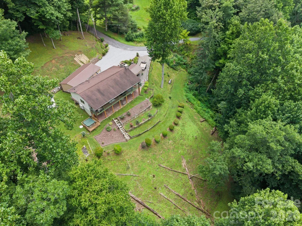 275 Knob Hill Estates Road Sylva, NC 28779