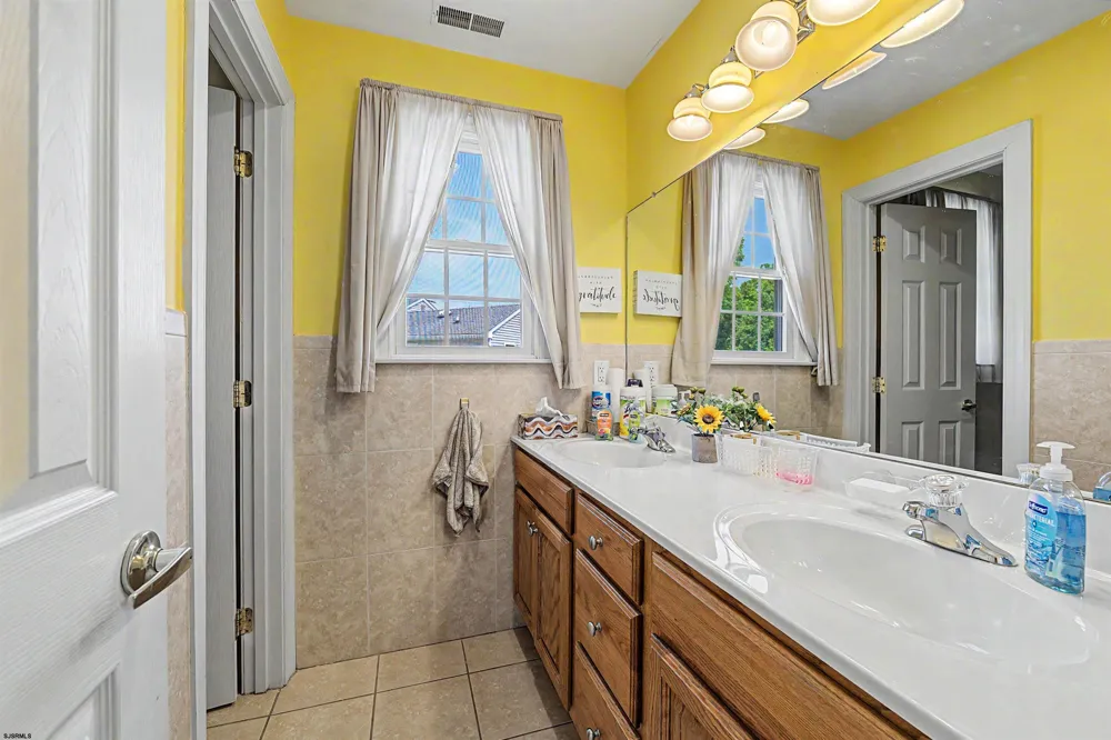 1911 Zion Road Northfield, NJ 08225