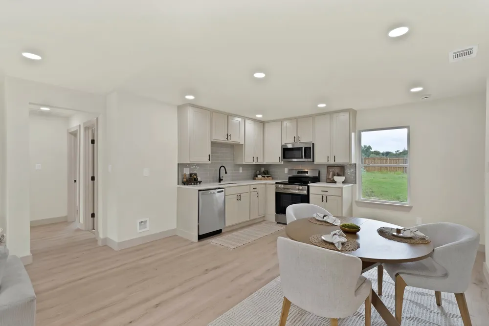 6729 Wallis Road Lake Worth, TX 76135