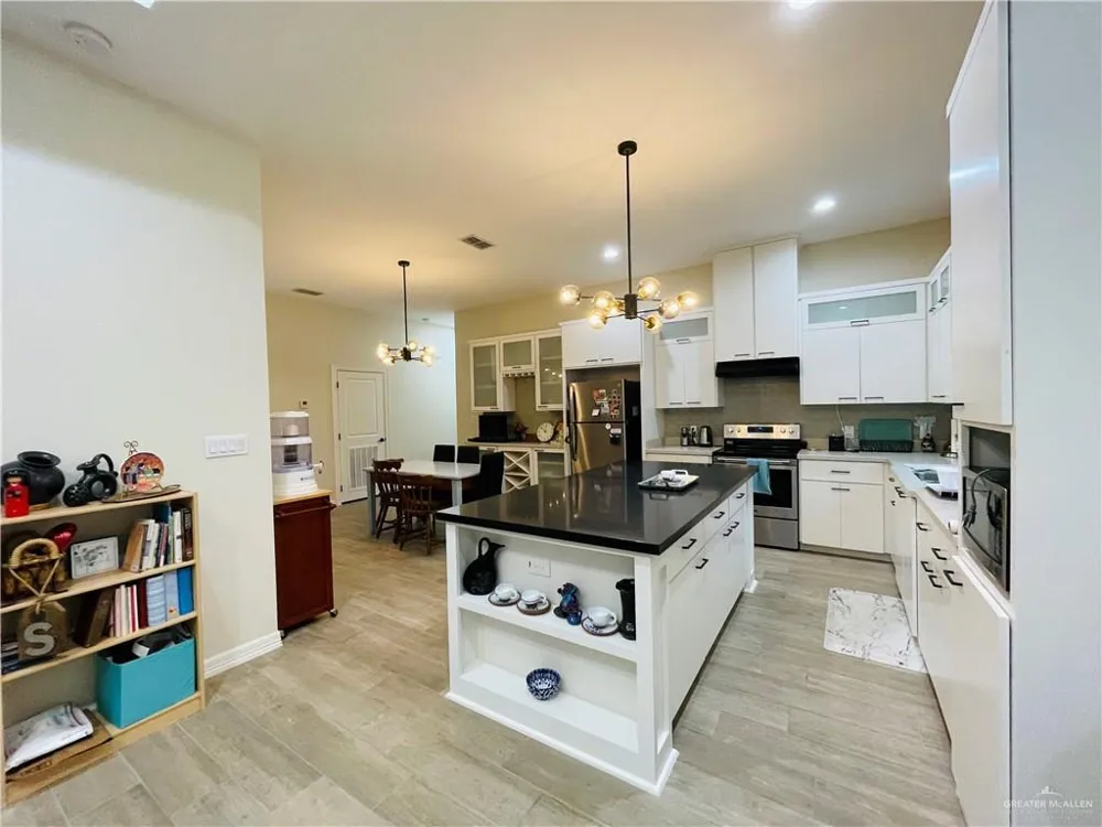 2913 Allen Drive Edinburg, TX 78539