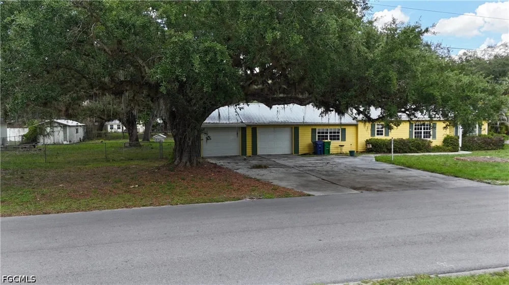 Fraser Avenue Labelle, FL 33935