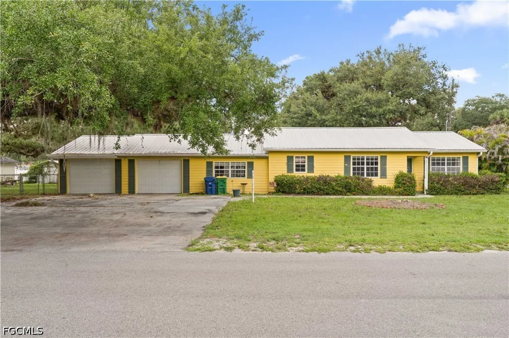 Fraser Avenue Labelle, FL 33935