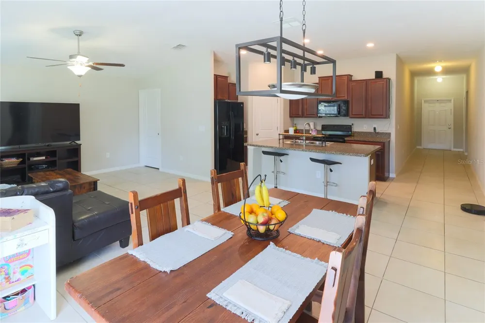 135 CASCADE BEND DRIVE Ruskin, FL 33570