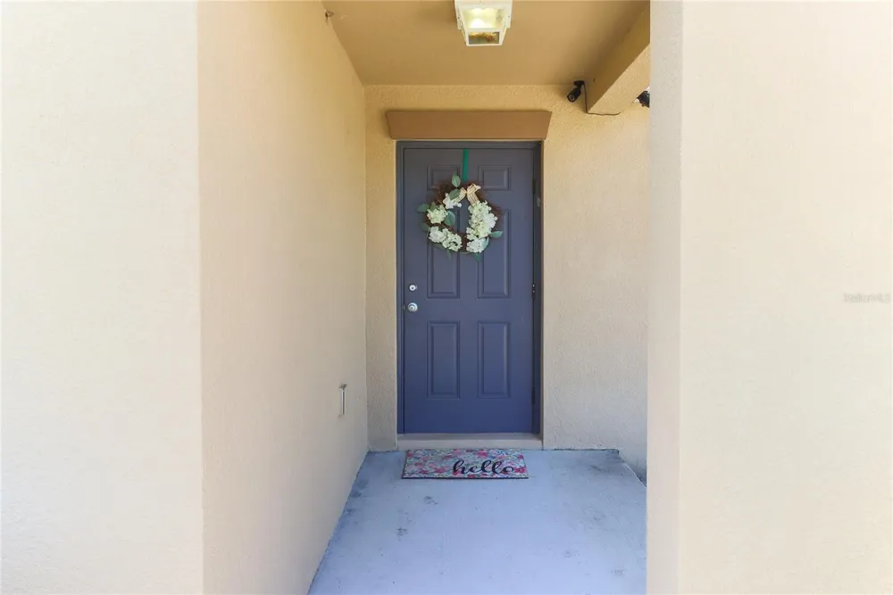 135 CASCADE BEND DRIVE Ruskin, FL 33570