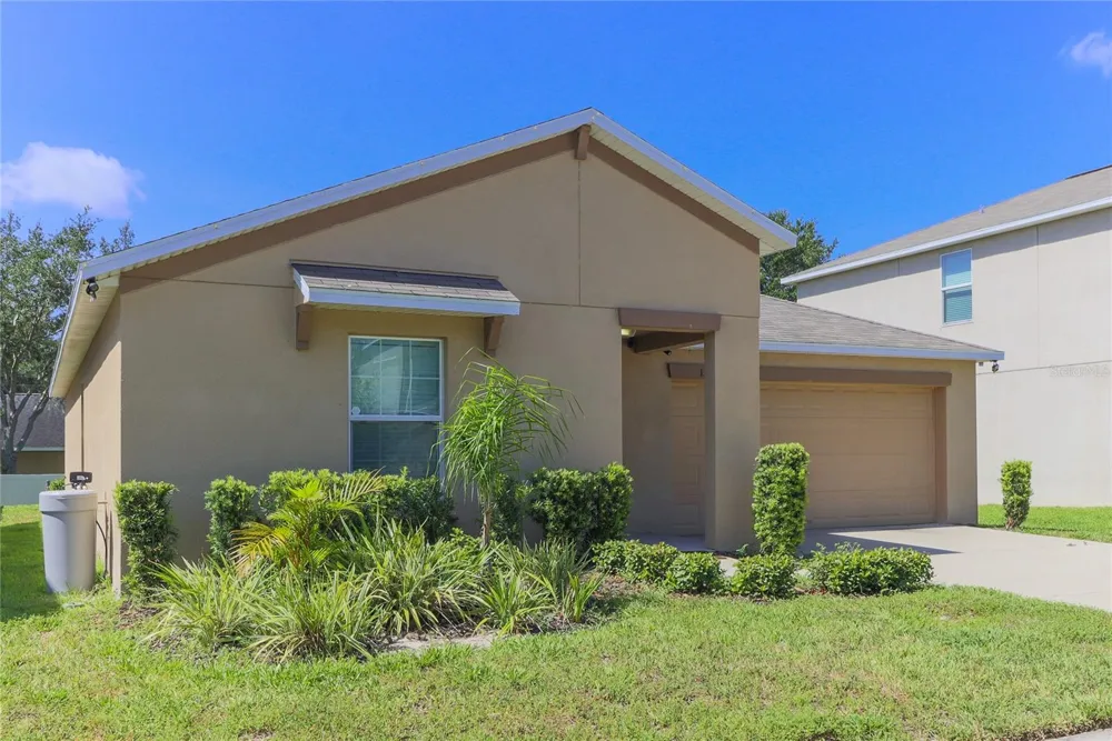 135 CASCADE BEND DRIVE Ruskin, FL 33570