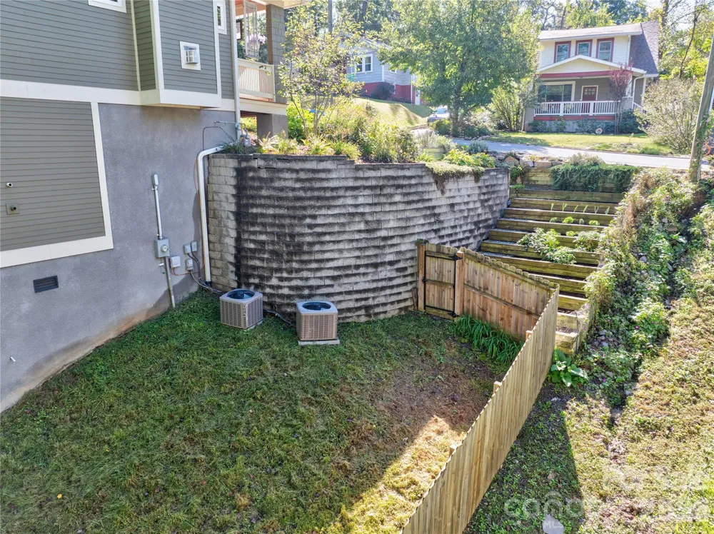 118 Houston Street Asheville, NC 28801