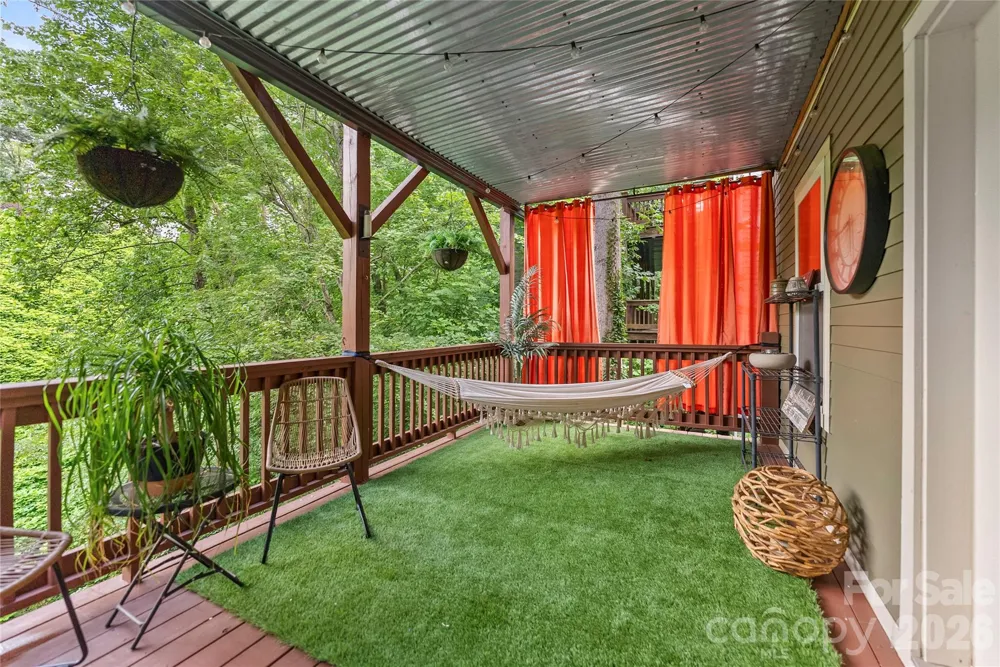 118 Houston Street Asheville, NC 28801