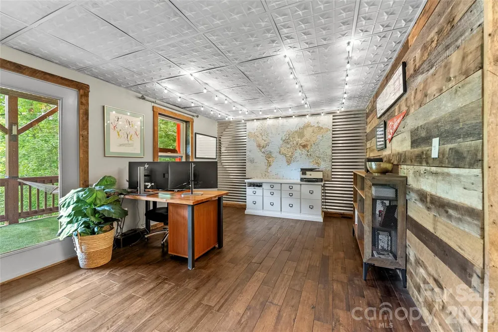 118 Houston Street Asheville, NC 28801