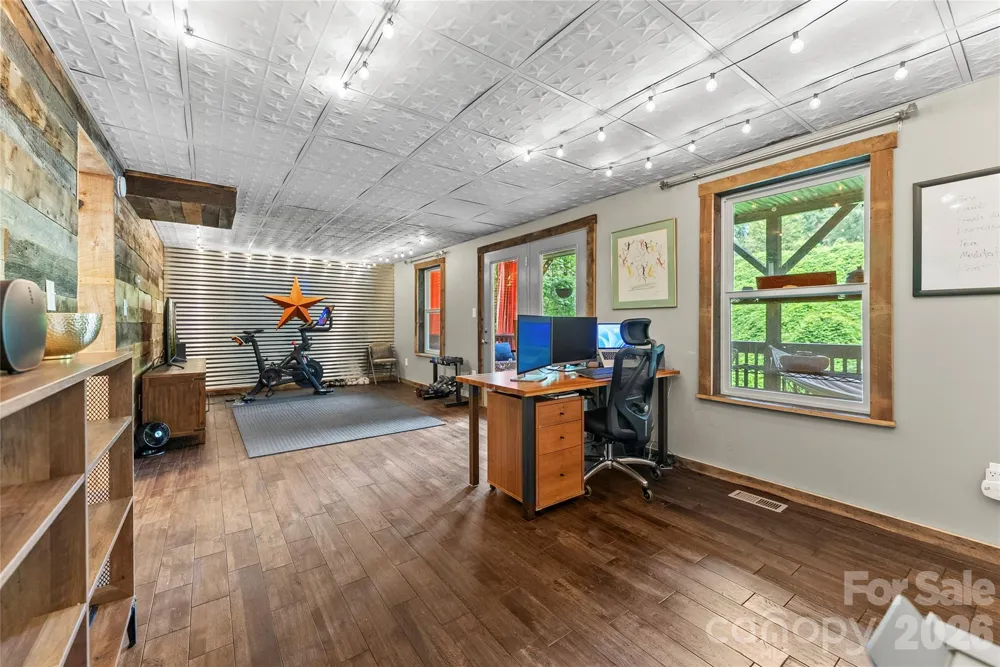 118 Houston Street Asheville, NC 28801