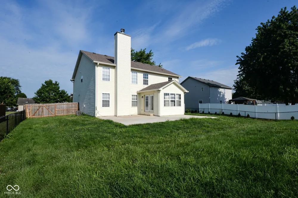 567 West Street Whiteland, IN 46184