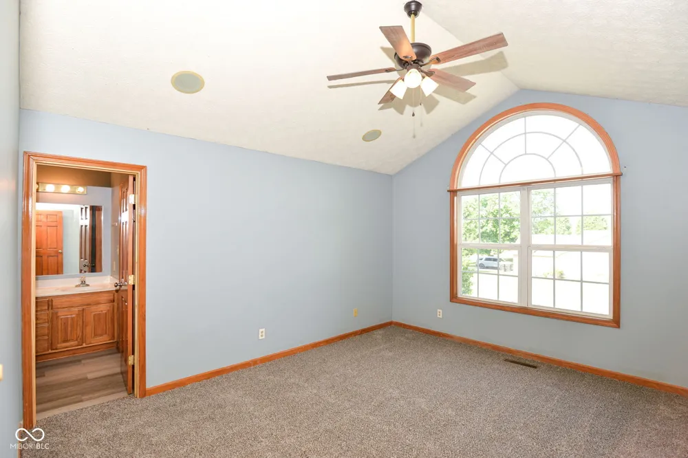 567 West Street Whiteland, IN 46184