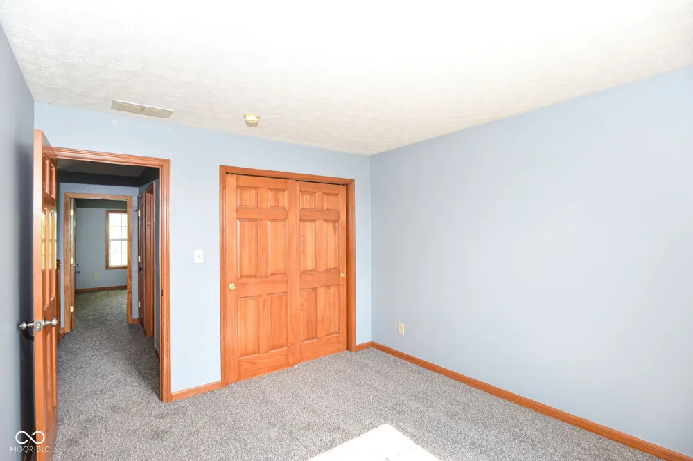 567 West Street Whiteland, IN 46184