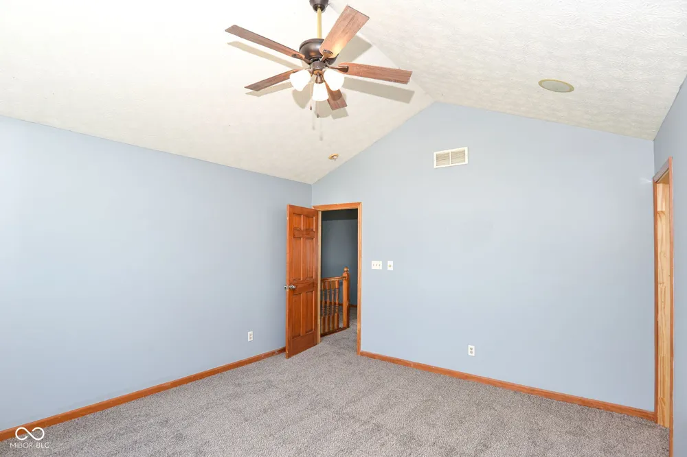 567 West Street Whiteland, IN 46184