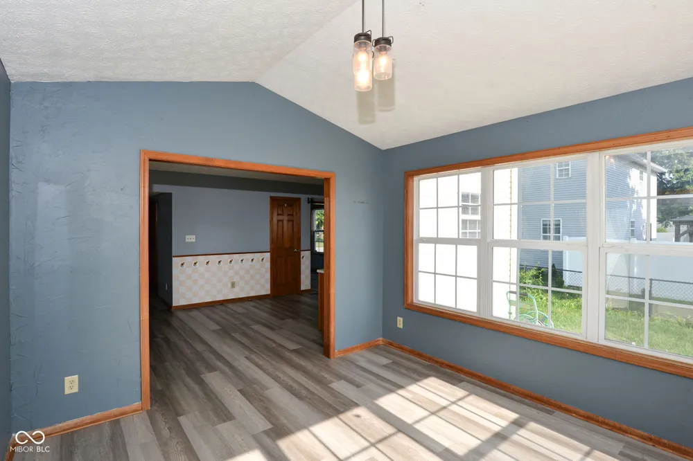567 West Street Whiteland, IN 46184
