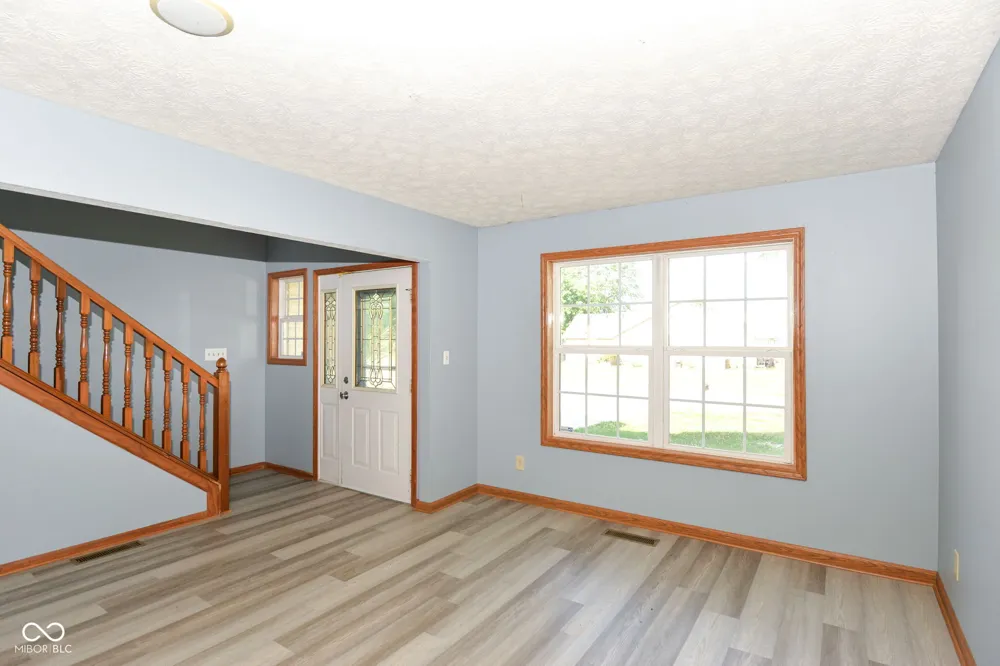 567 West Street Whiteland, IN 46184