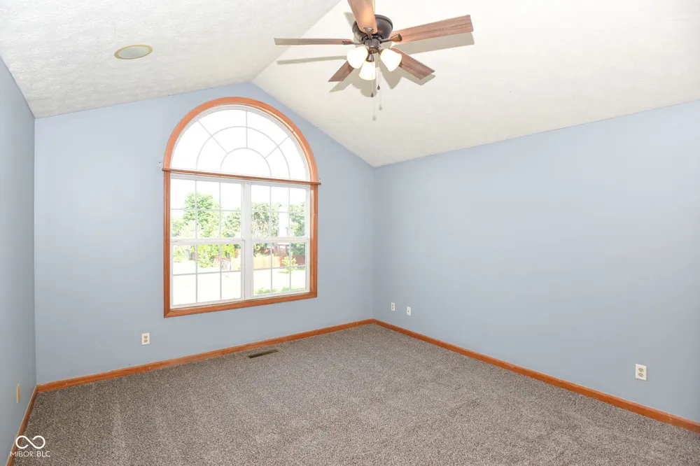 567 West Street Whiteland, IN 46184