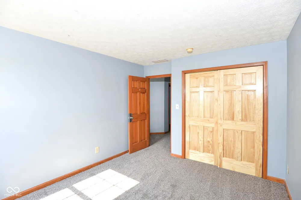 567 West Street Whiteland, IN 46184