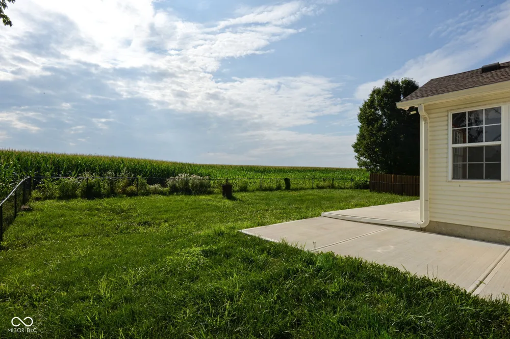 567 West Street Whiteland, IN 46184