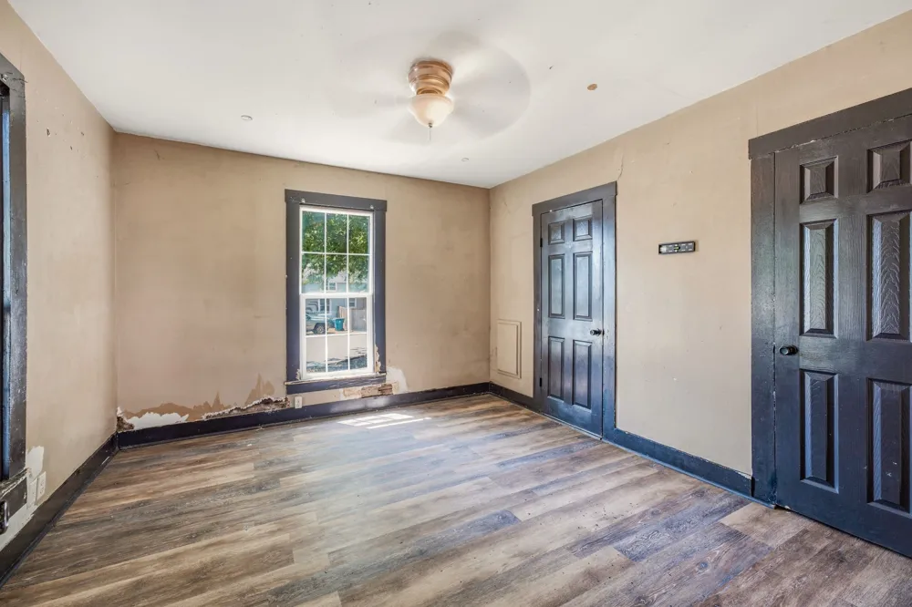 490 S First Avenue Stephenville, TX 76401
