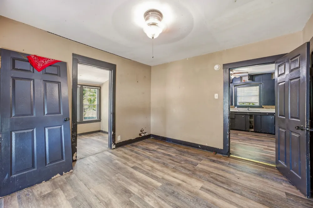 490 S First Avenue Stephenville, TX 76401