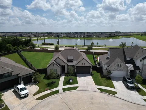 9203 Lacebark Lane