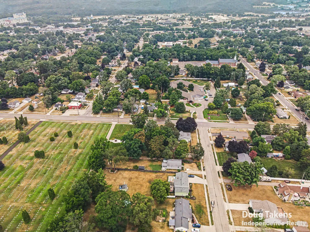 3233 Wayburn Avenue SW Grandville, MI 49418