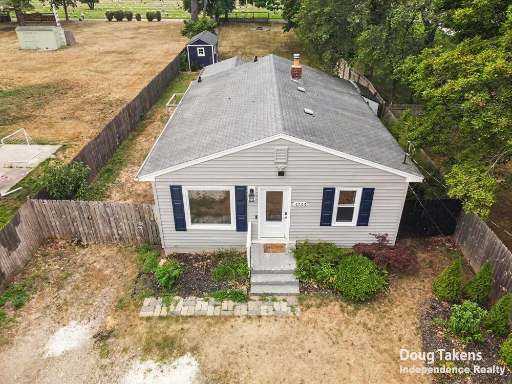3233 Wayburn Avenue SW Grandville, MI 49418