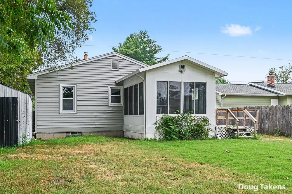 3233 Wayburn Avenue SW Grandville, MI 49418
