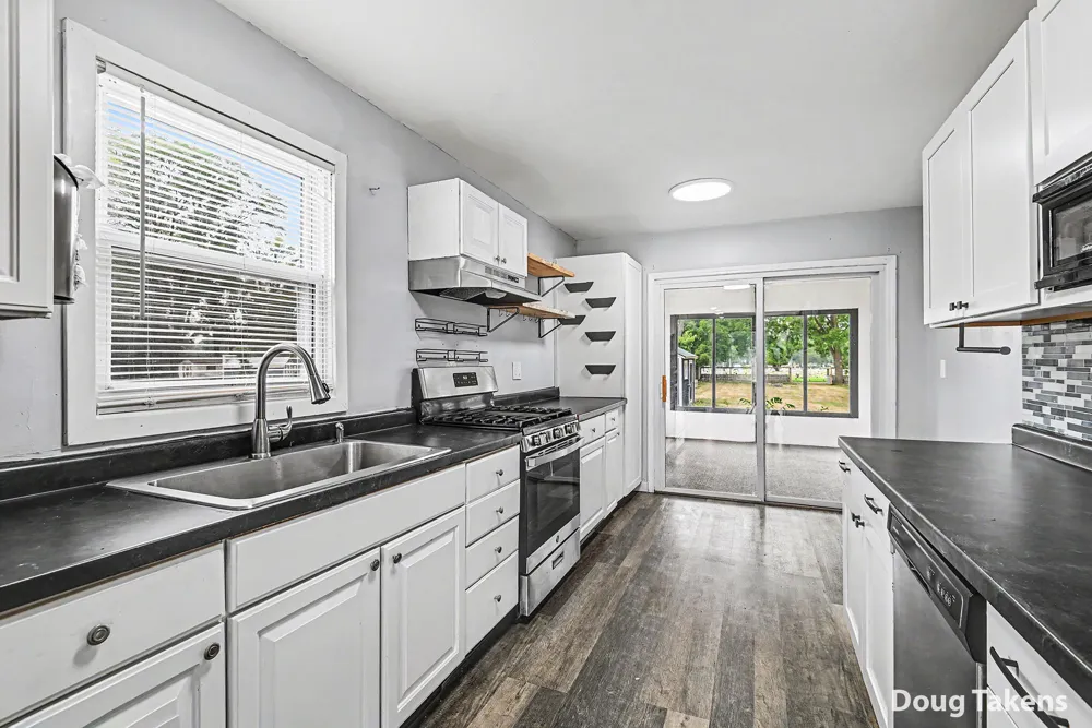 3233 Wayburn Avenue SW Grandville, MI 49418