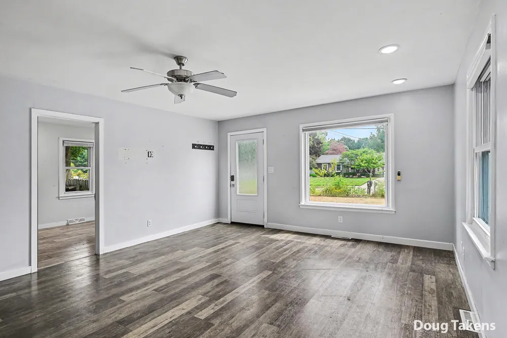 3233 Wayburn Avenue SW Grandville, MI 49418