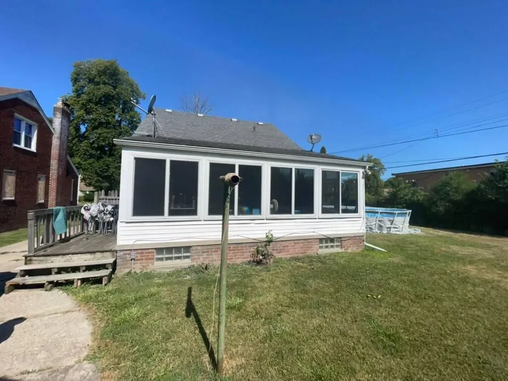 11630 Rossiter Street Detroit, MI 48224