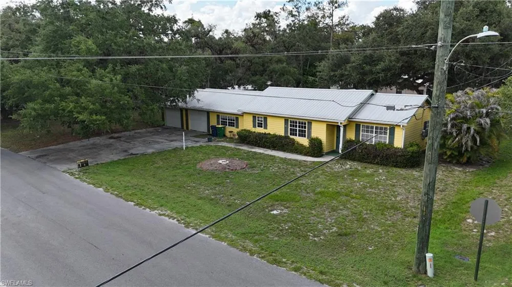 260 Fraser Avenue Labelle, FL 33935