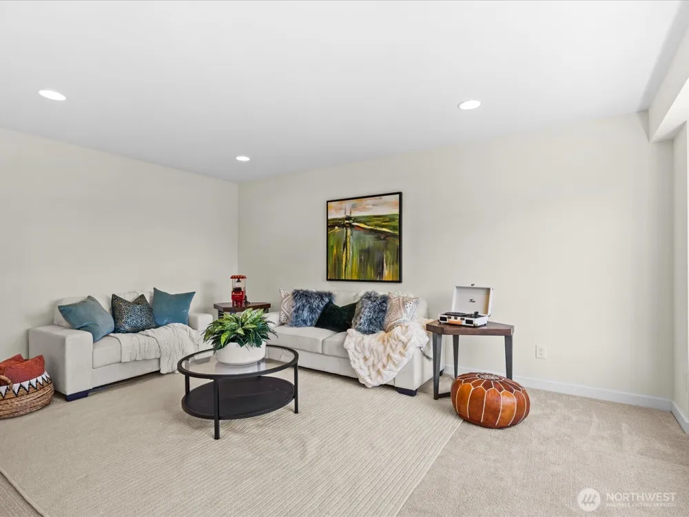 1719 163rd Court NE Bellevue, WA 98008