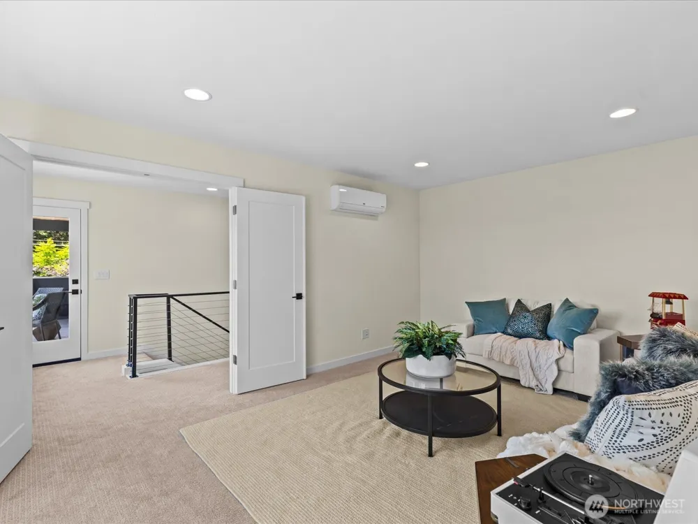 1719 163rd Court NE Bellevue, WA 98008