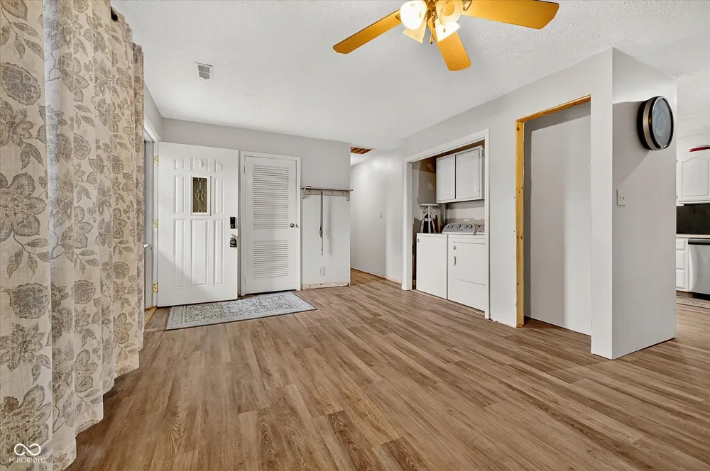 702 Sweetbriar Avenue Whiteland, IN 46184