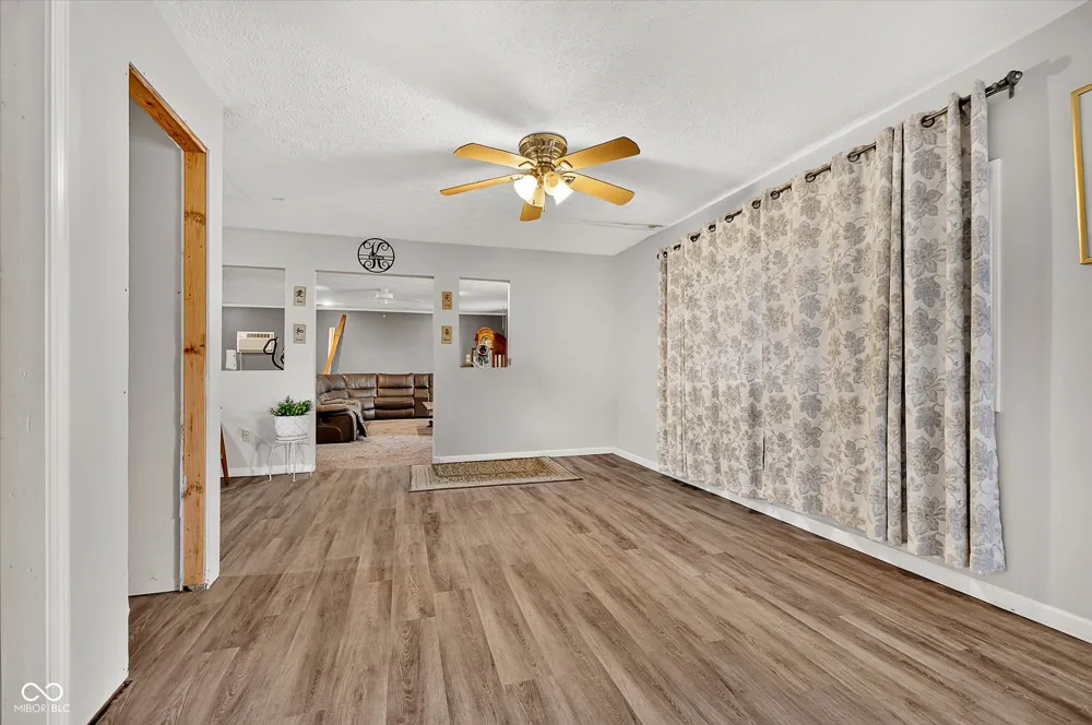 702 Sweetbriar Avenue Whiteland, IN 46184