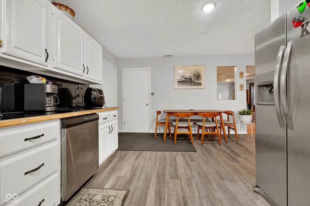 702 Sweetbriar Avenue Whiteland, IN 46184